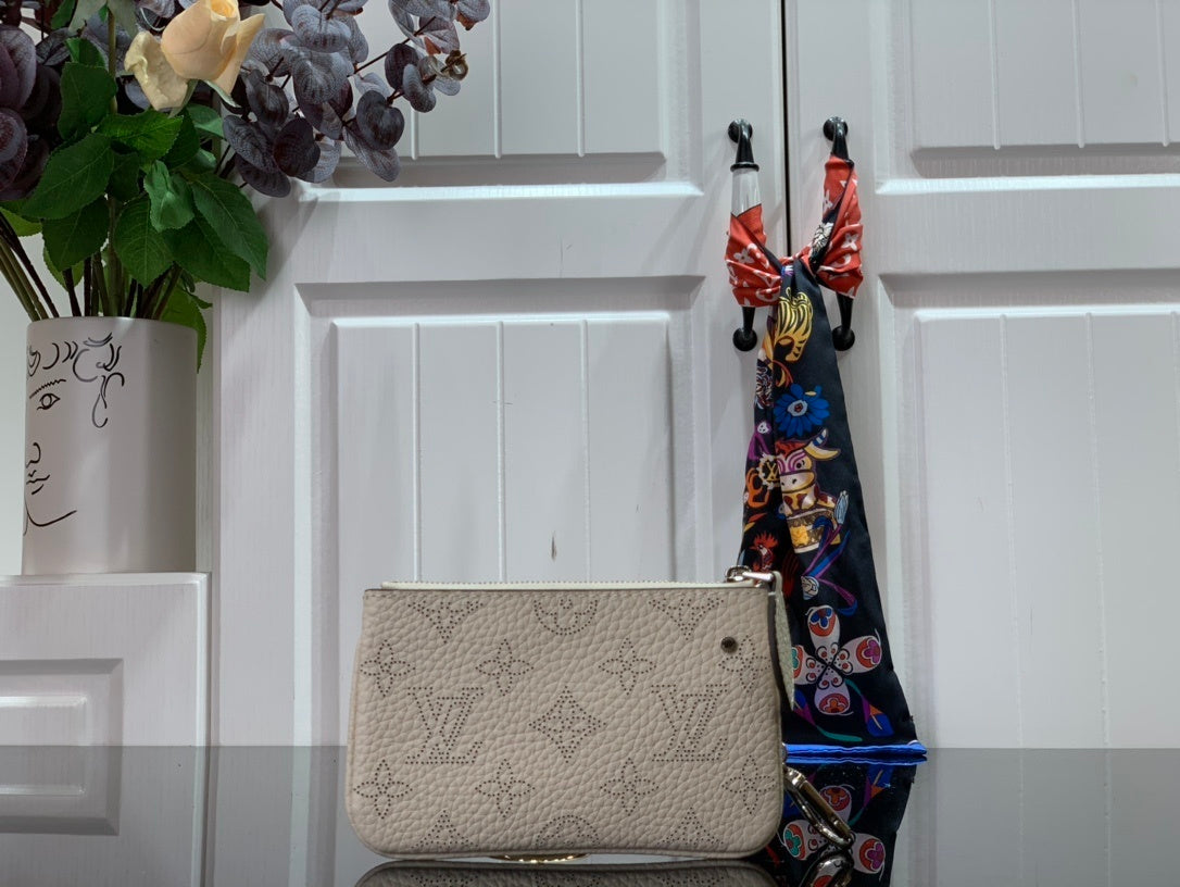 Anum Wallets - Premium Luxury Goods and Accessories - AFFORDABLE LUXURY - 4882