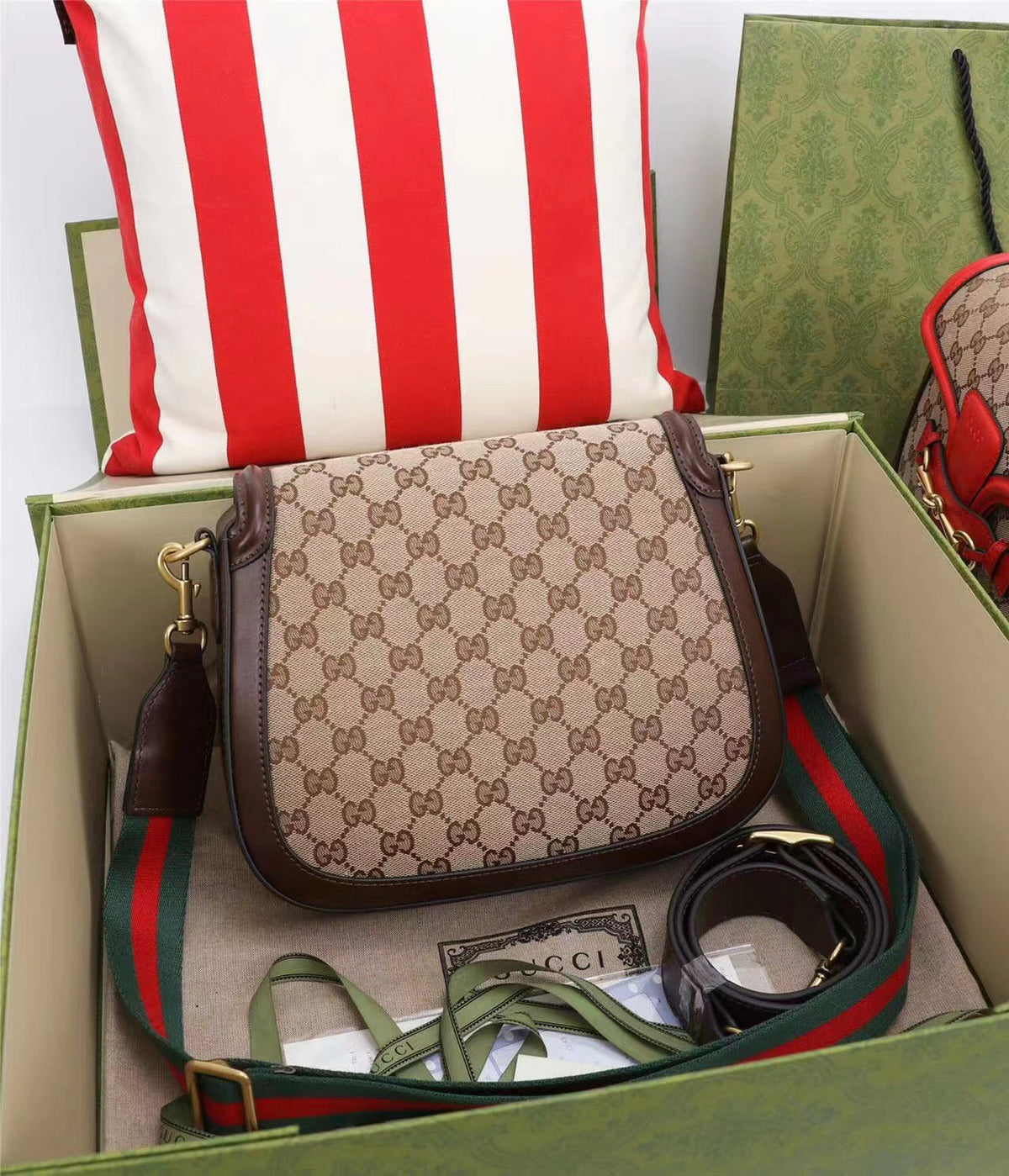 Anum Bags Detail