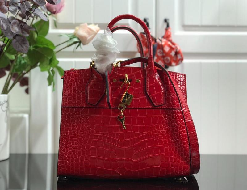 Anum Bags Detail