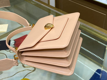 Anum Bags Detail