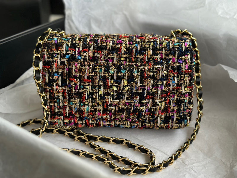 Anum Bags Detail