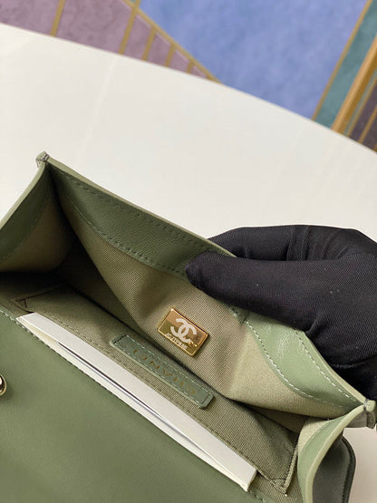 Anum Bags Detail