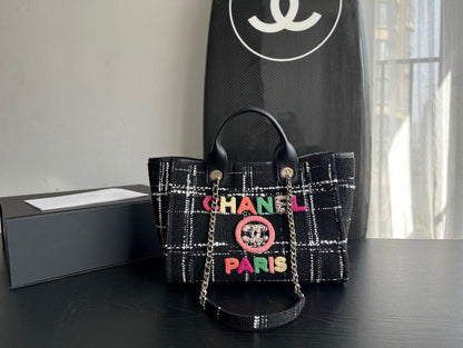 Anum Bags Detail