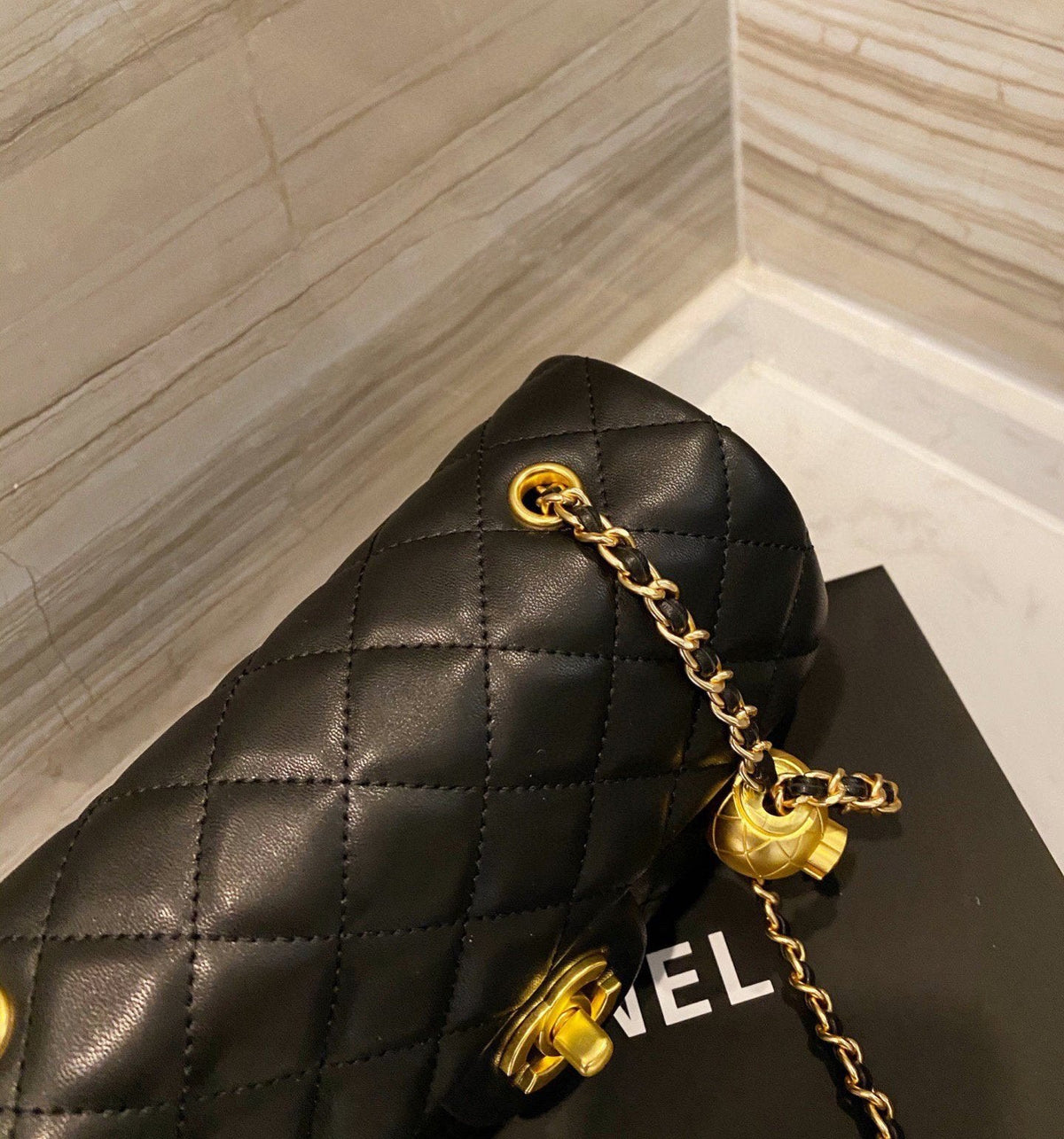 Anum Bags Detail