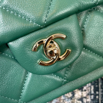Anum Bags Detail