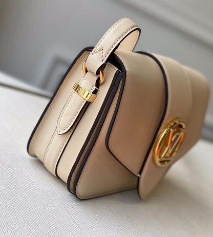 Anum Bags Detail