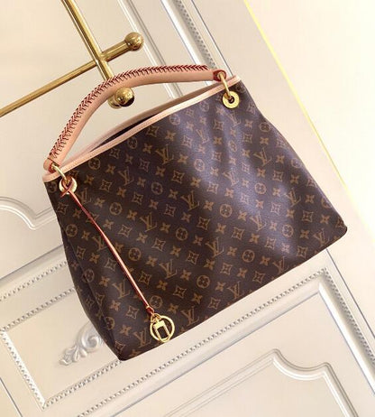 Anum Bags Detail