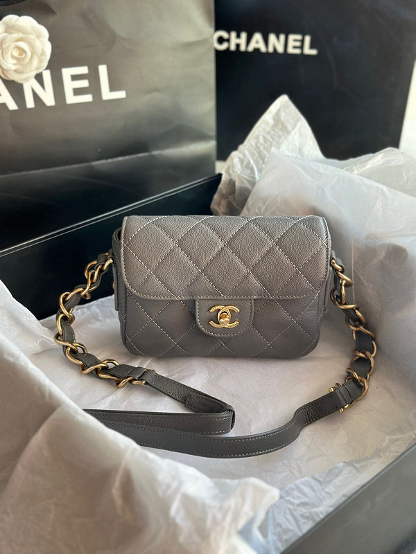 Anum Bags Detail