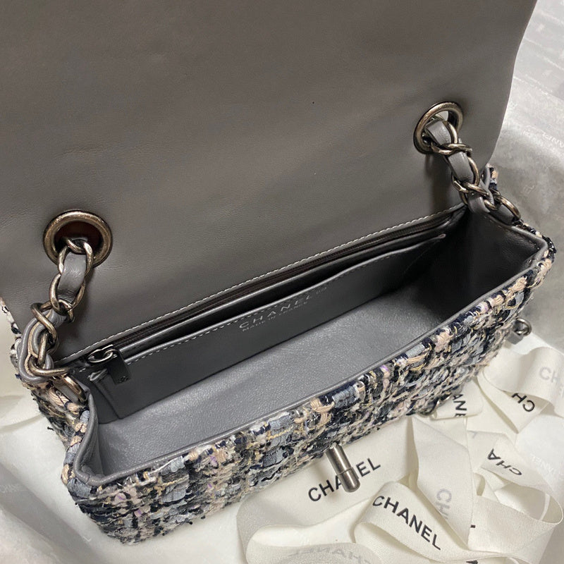 Anum Bags Detail