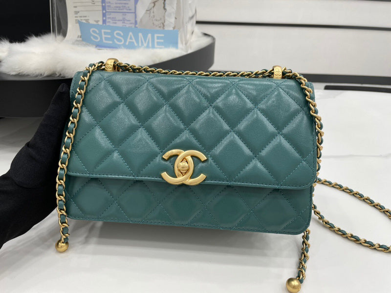 Anum Bags Detail