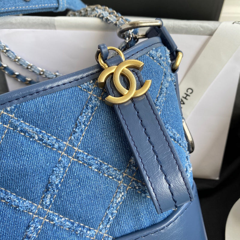 Anum Bags Detail