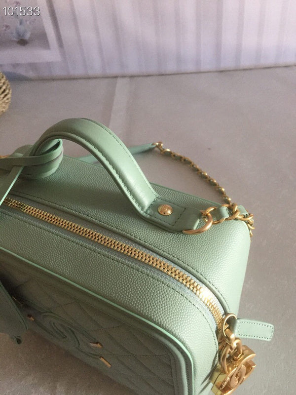 Anum Bags Detail