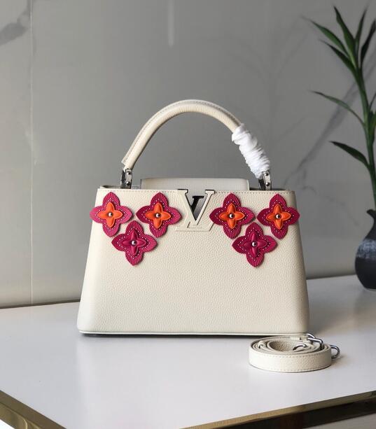 Anum Bags Detail