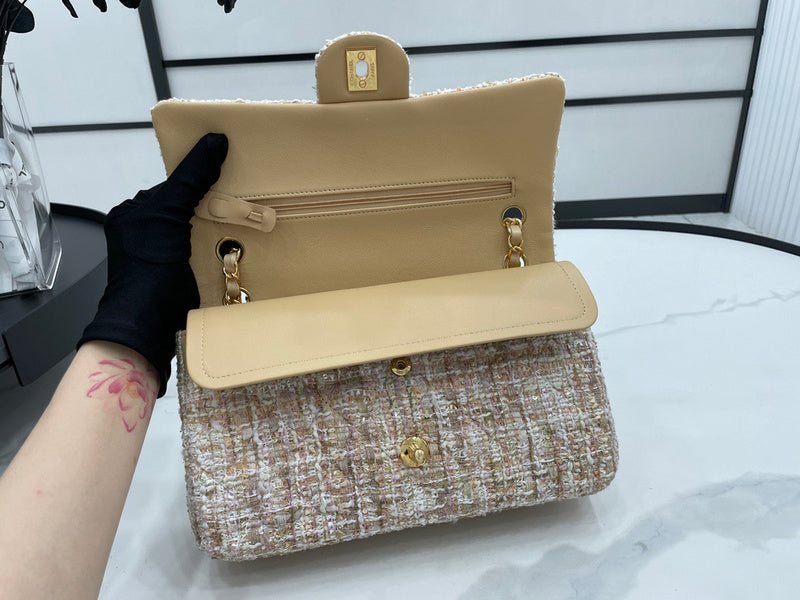 Anum Bags Detail
