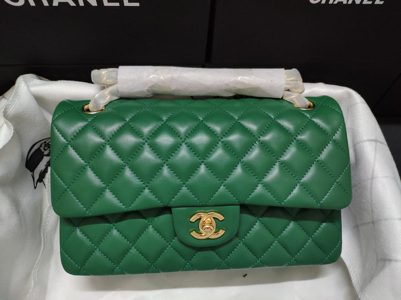 Anum Bags Detail