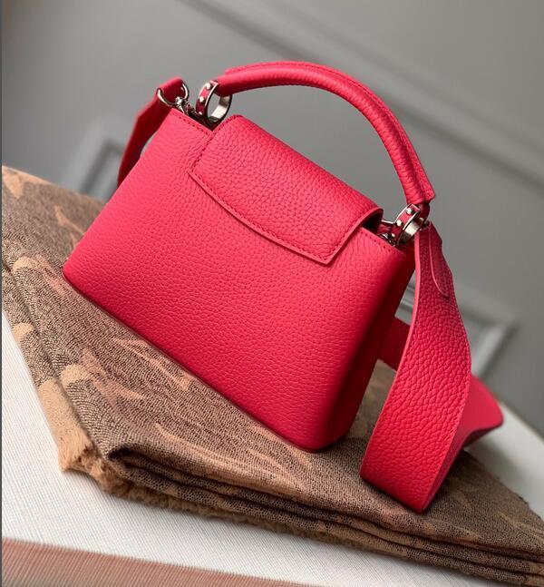 Anum Bags Detail