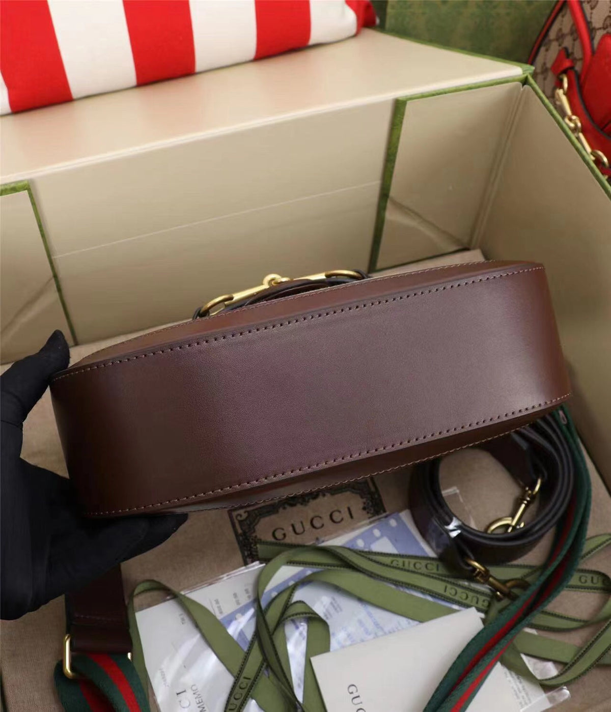 Anum Bags Detail