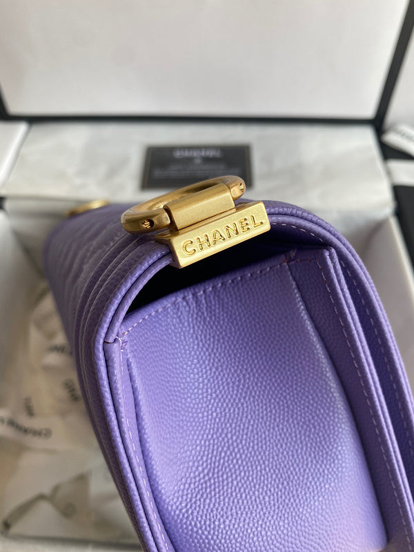 Anum Bags Detail