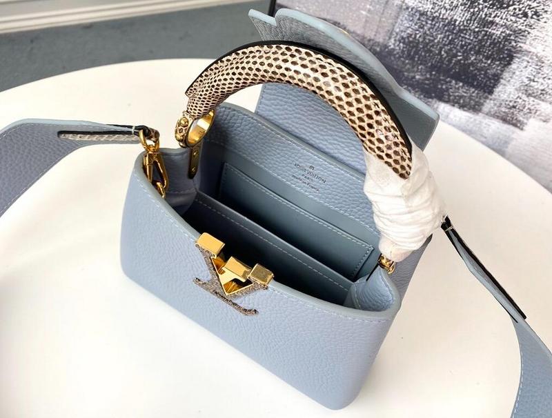 Anum Bags Detail