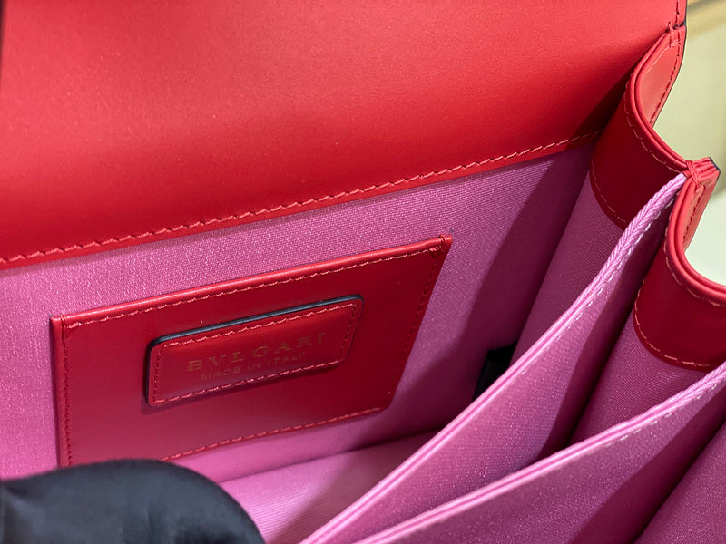 Anum Bags Detail