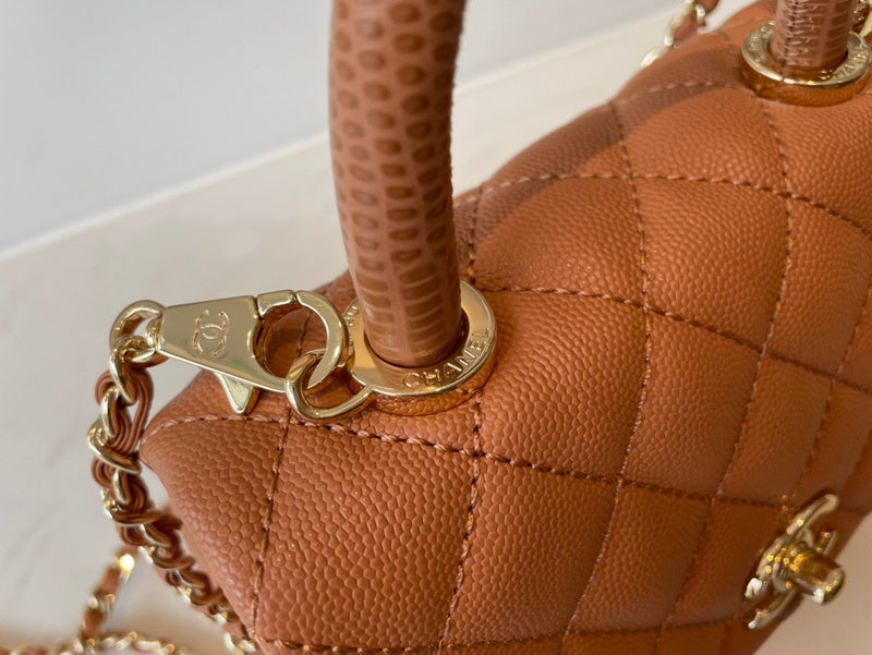 Anum Bags Detail
