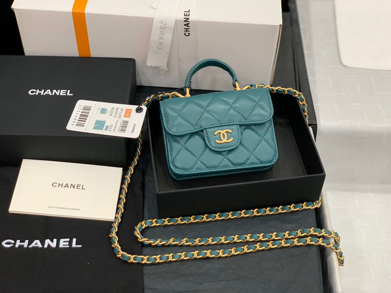 Anum Bags Detail