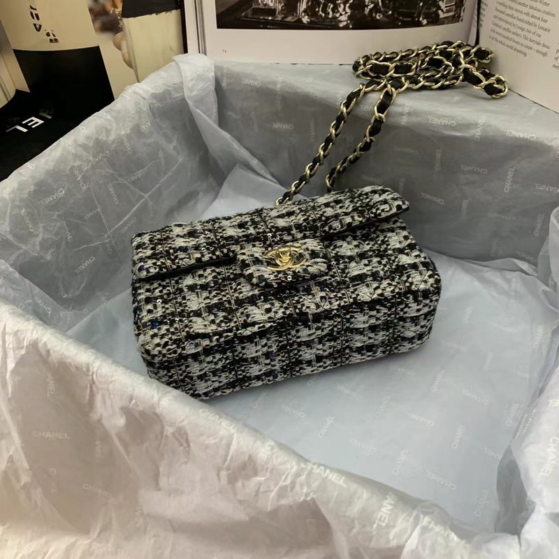 Anum Bags Detail
