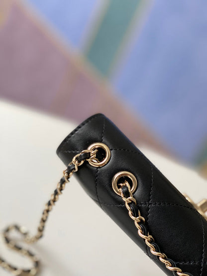 Anum Bags Detail