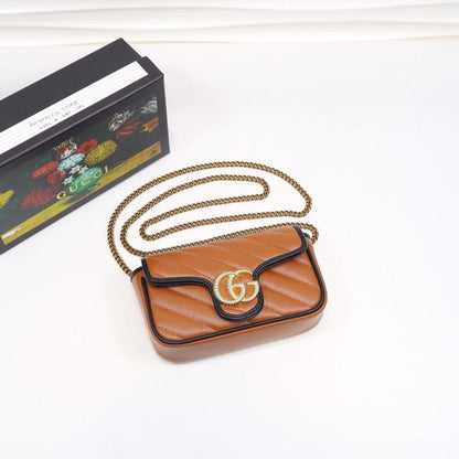 Anum Bags Detail