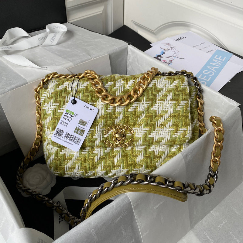 Anum Bags Detail