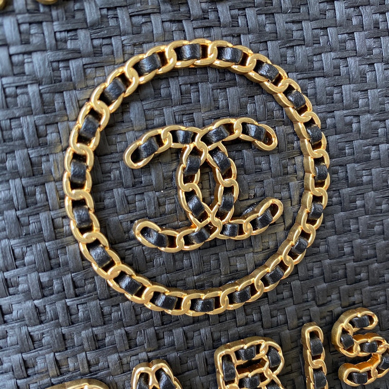 Anum Bags Detail