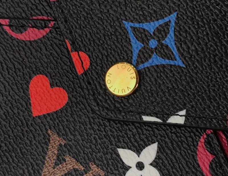 Anum Bags Detail