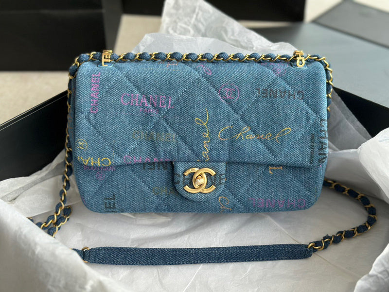 Anum Bags Detail