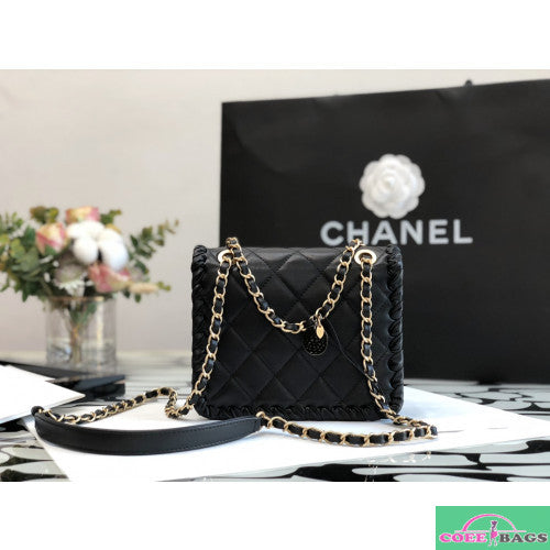 Anum Bags Detail