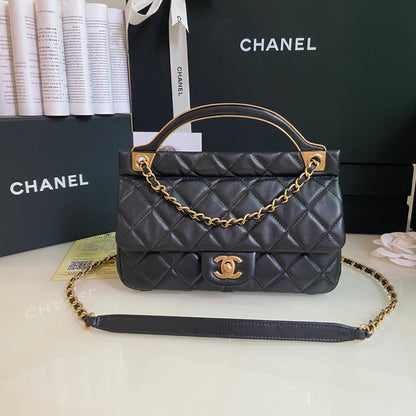 Anum Bags Detail