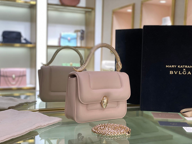 Anum Bags Detail