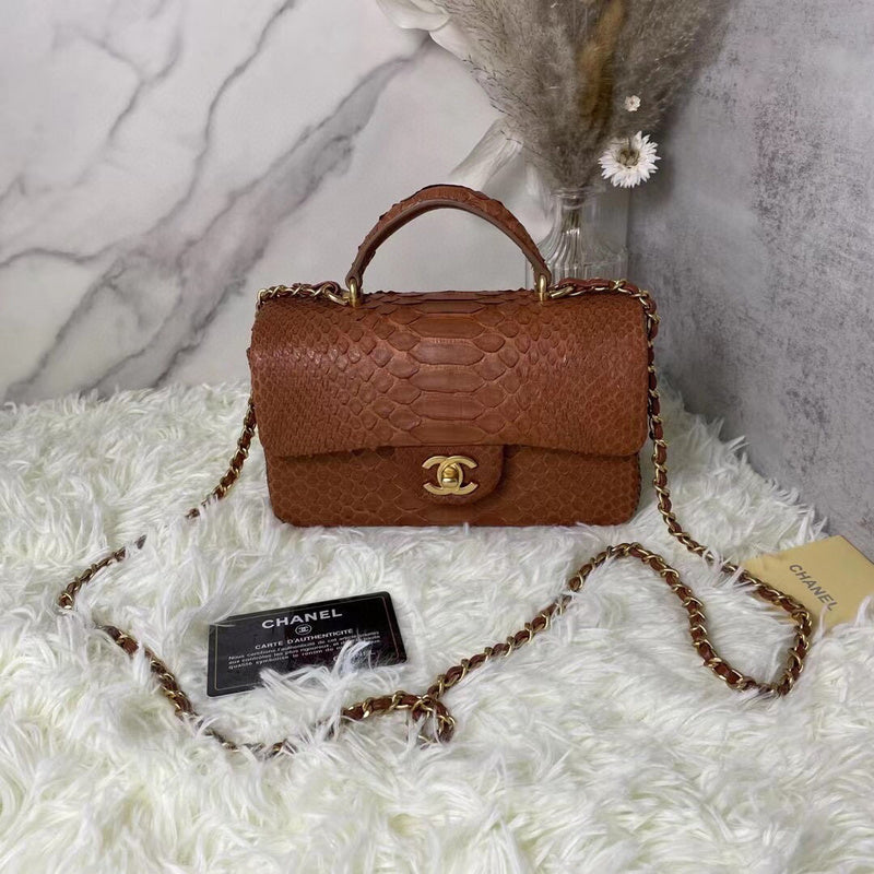 Anum Bags Detail