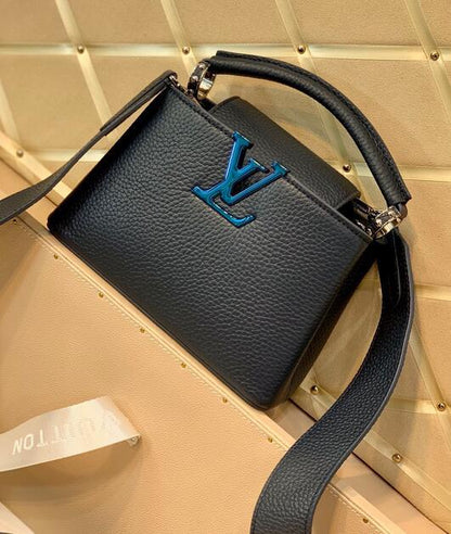 Anum Bags Detail