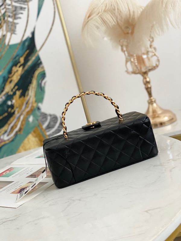 Anum Bags Detail
