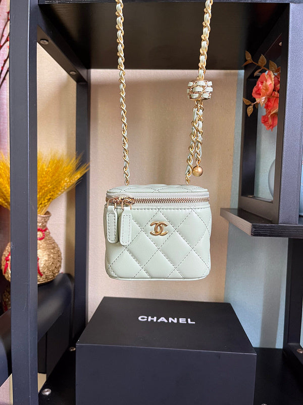 Anum Bags Detail