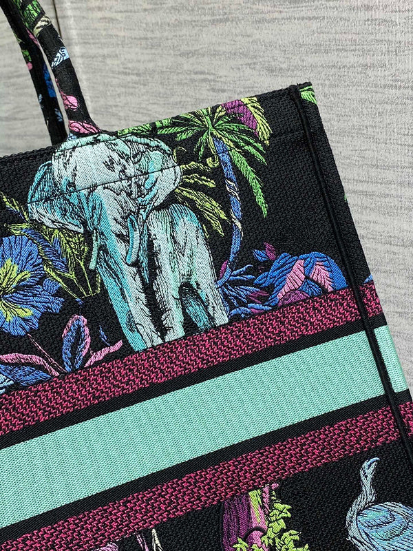 Anum Bags Detail