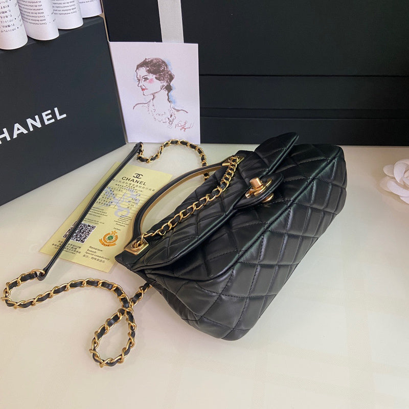 Anum Bags Detail