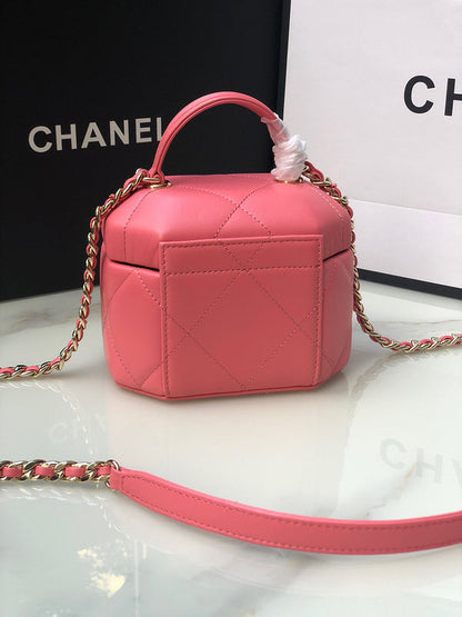Anum Bags Detail