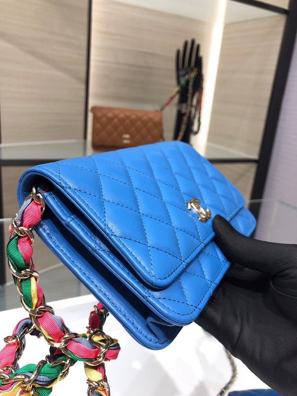 Anum Bags Detail