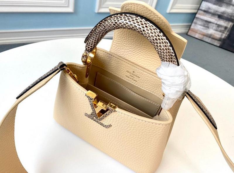 Anum Bags Detail