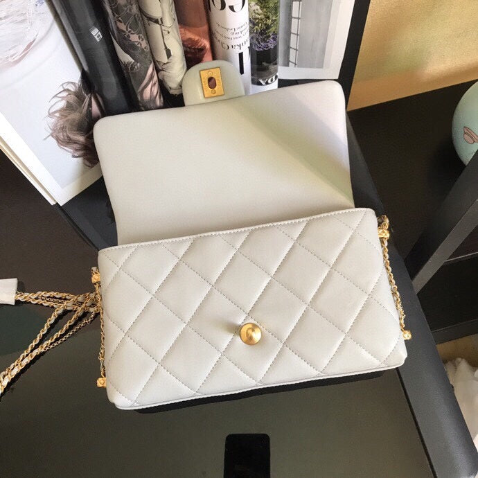 Anum Bags Detail
