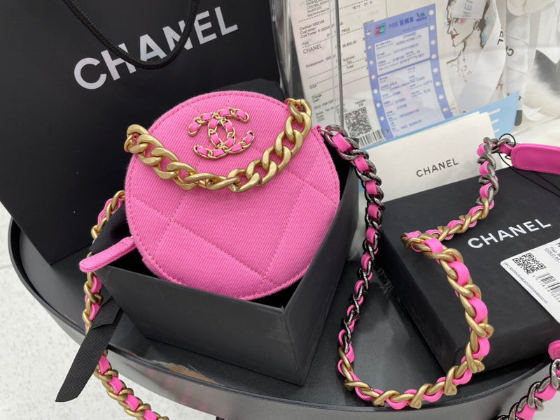 Anum Bags Detail