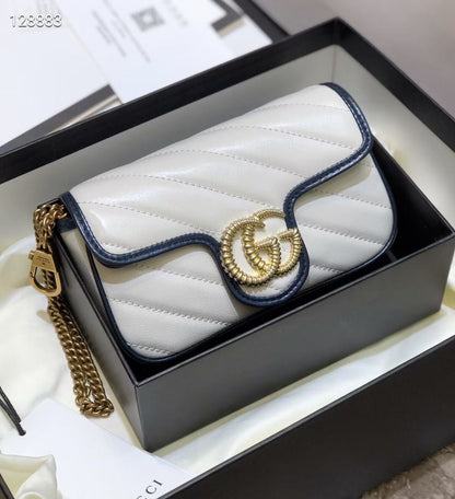Anum Bags Detail