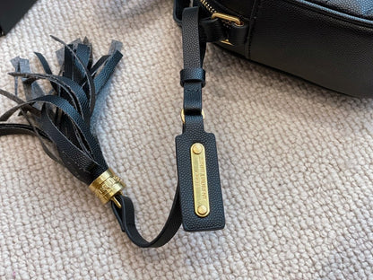 Anum Bags Detail