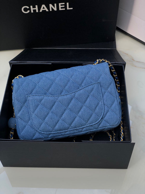 Anum Bags Detail